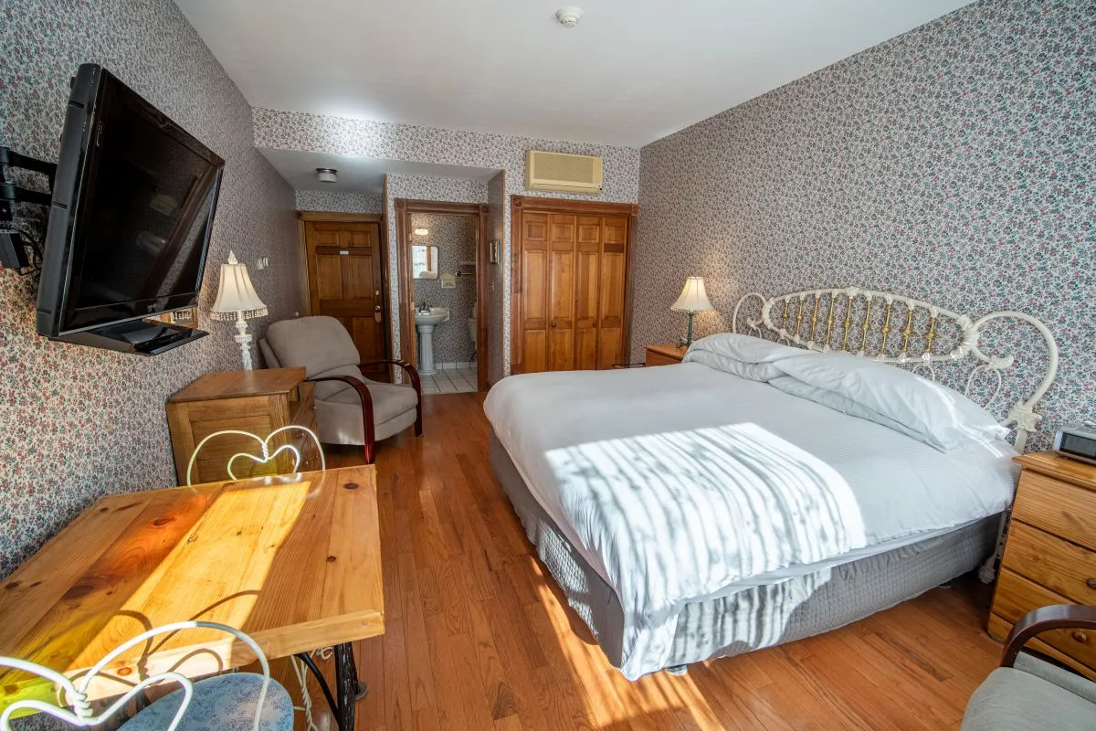 Hotel Room 1 | AlbergoAllegriaHotel | Windham New York