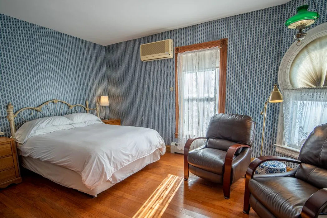 Spacious Room 13 | Albergo Allegria Hotel | Windham New York